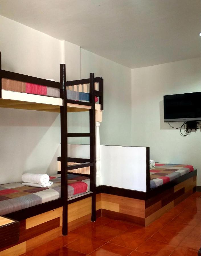 Park Vil-La Apartelle Quezon City Εξωτερικό φωτογραφία